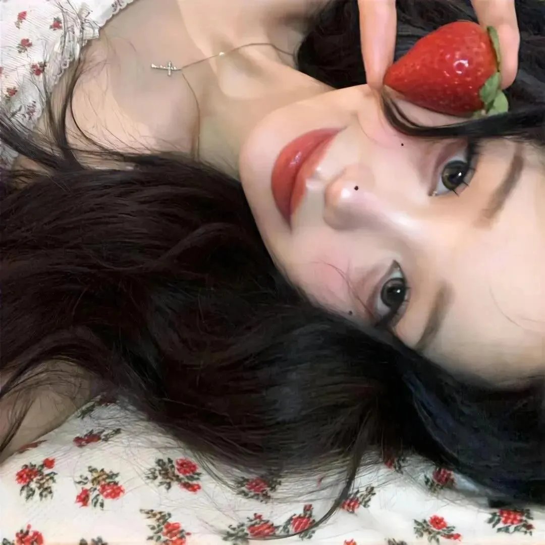 红衣少女